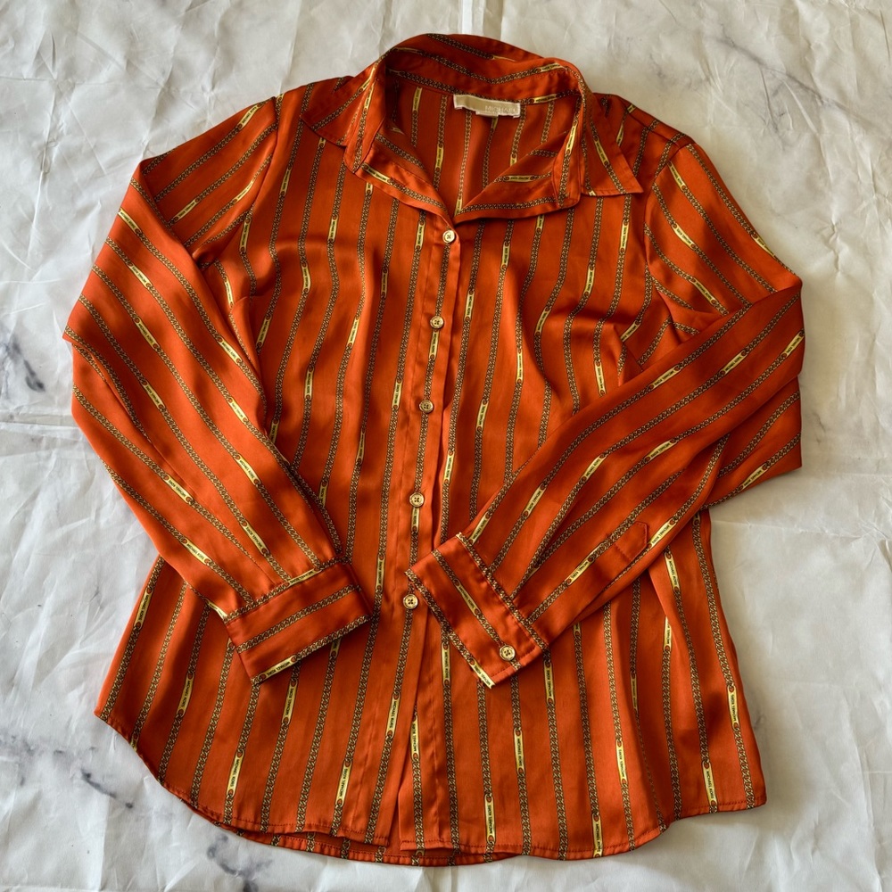 SOLD♥️FINAL SALE💐 MICHAEL KORS chain print button down shirt ✨ - Picture 6 of 15